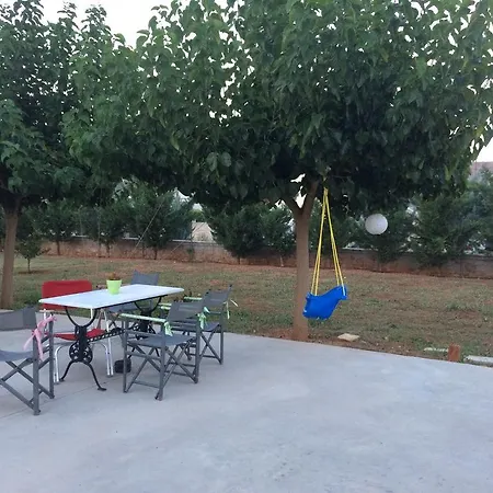 Διαμέρισμα Tree House *